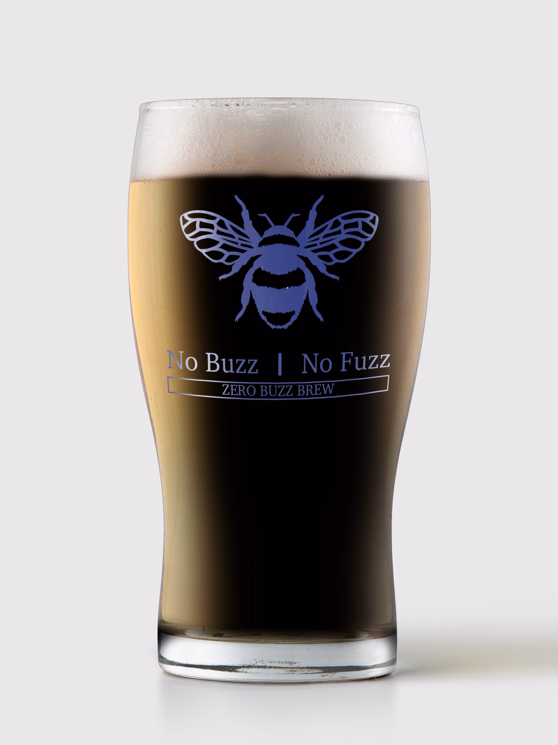 Et glas med alkoholfri Stout fra Zero Buzz Brew